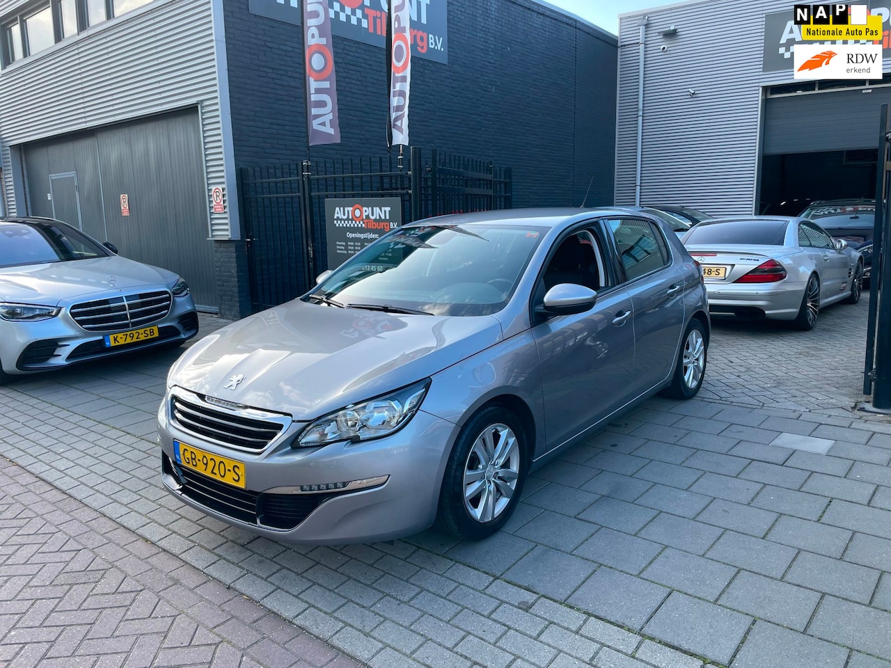 Peugeot 308 - 1.2 PureTech Active 3e Eigenaar! Trekhaak Airco NAP APK - AutoWereld.nl