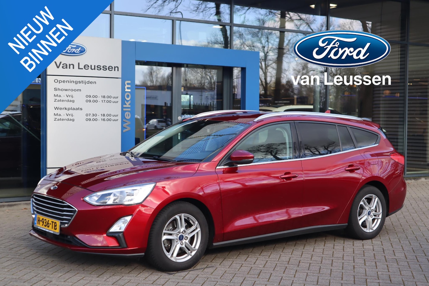 Ford Focus Wagon - 125PK TITANIUM WINTERPACK PRIVACY-GLASS CAMERA CRUISE - AutoWereld.nl
