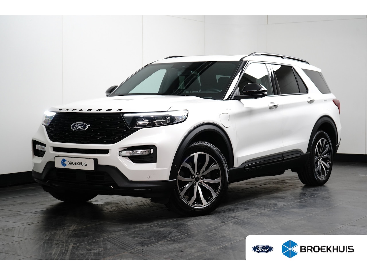 Ford Explorer - ST-Line Plug-in-Hybrid 4x4 | 360° CAMERA | | STOELVERWAMING + VERKOELING | LEDER | PANODAK - AutoWereld.nl