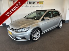 Volkswagen Golf - 1.5 TSI Highline Automaat | Panoramadak | Digital dashboard | Keyless | Adaptieve cruise c