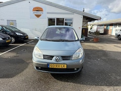 Renault Grand Scénic - 2.0-16V Dynamique Comfort/AUTOMAAT