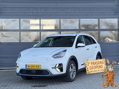 Kia e-Niro - DYNAMICPLUSLINE 64 KWH I TREKHAAK I 100% SOH I 3-FASE I APPLE CARPLAY I P-CAMERA I ADAPTIV