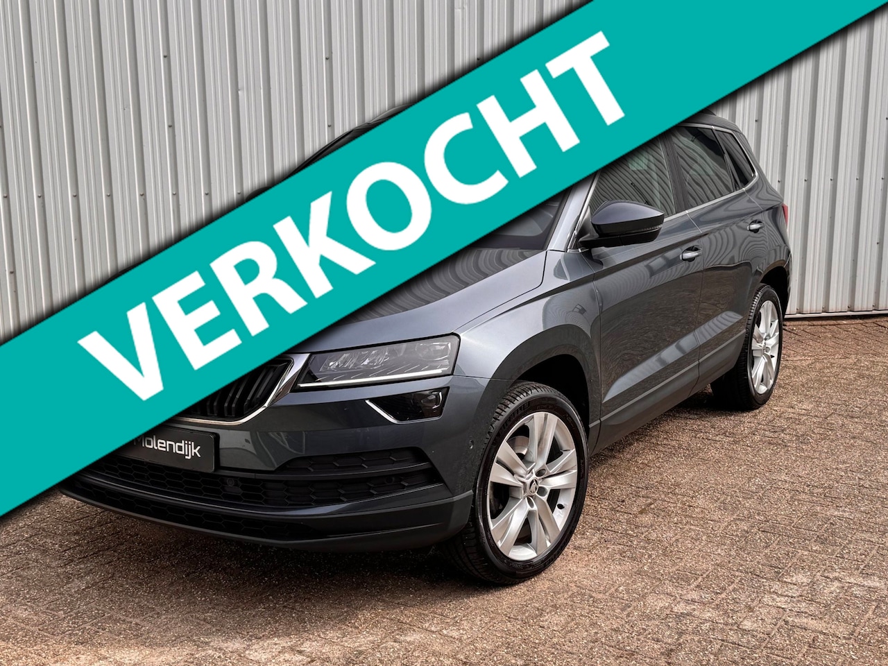 Skoda Karoq - 1.5 TSI ACT Style Navi / Camera / Trekh. / el klep / keyless / LED - AutoWereld.nl