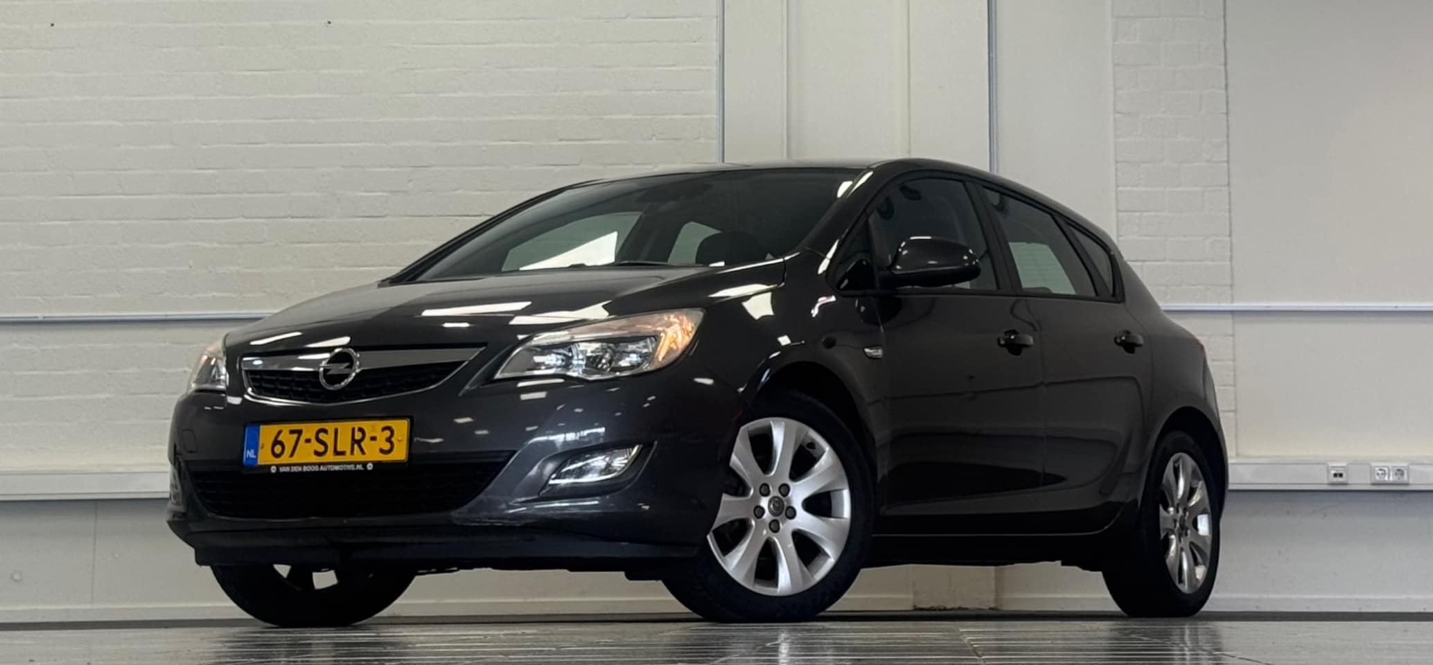 Opel Astra - 1.4 Turbo Edition 3e Eigenaar 100% Dealer Onderhouden Trekhaak - AutoWereld.nl