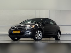 Opel Astra - 1.4 Turbo Edition 3e Eigenaar 100% Dealer Onderhouden Trekhaak