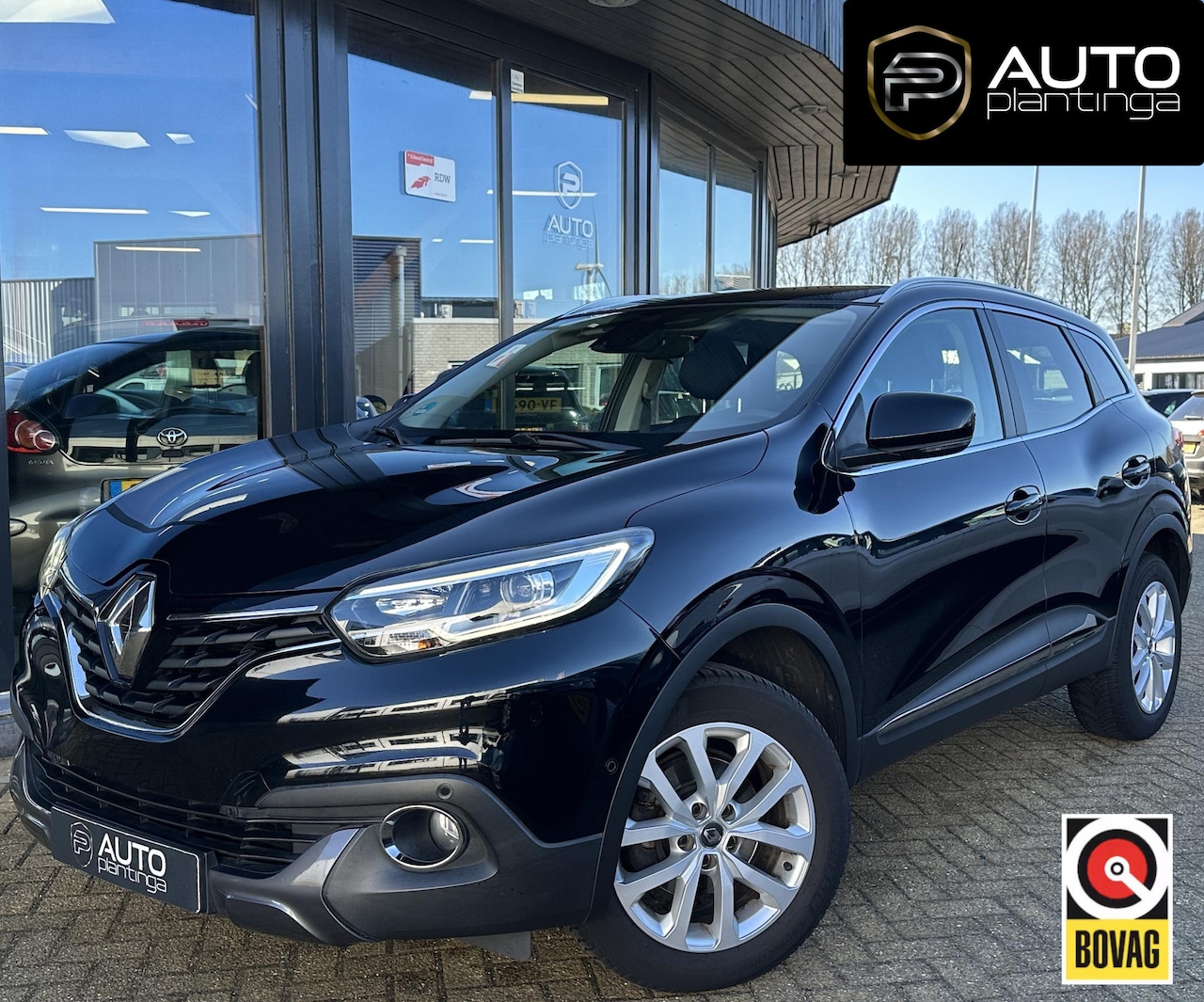 Renault Kadjar - 1.2 TCe Intens 131PK | Dealeronderhouden | NL AUTO | Trekhaak | Dodehoekdetectie | Achteru - AutoWereld.nl