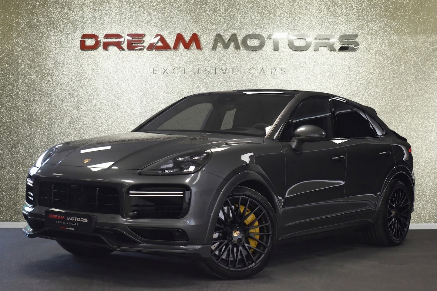 Porsche Cayenne Coupé - 4.0 Turbo S E-Hybrid 680pk | TechArt | KERAMISCH | ACHTERASBESTURING - AutoWereld.nl