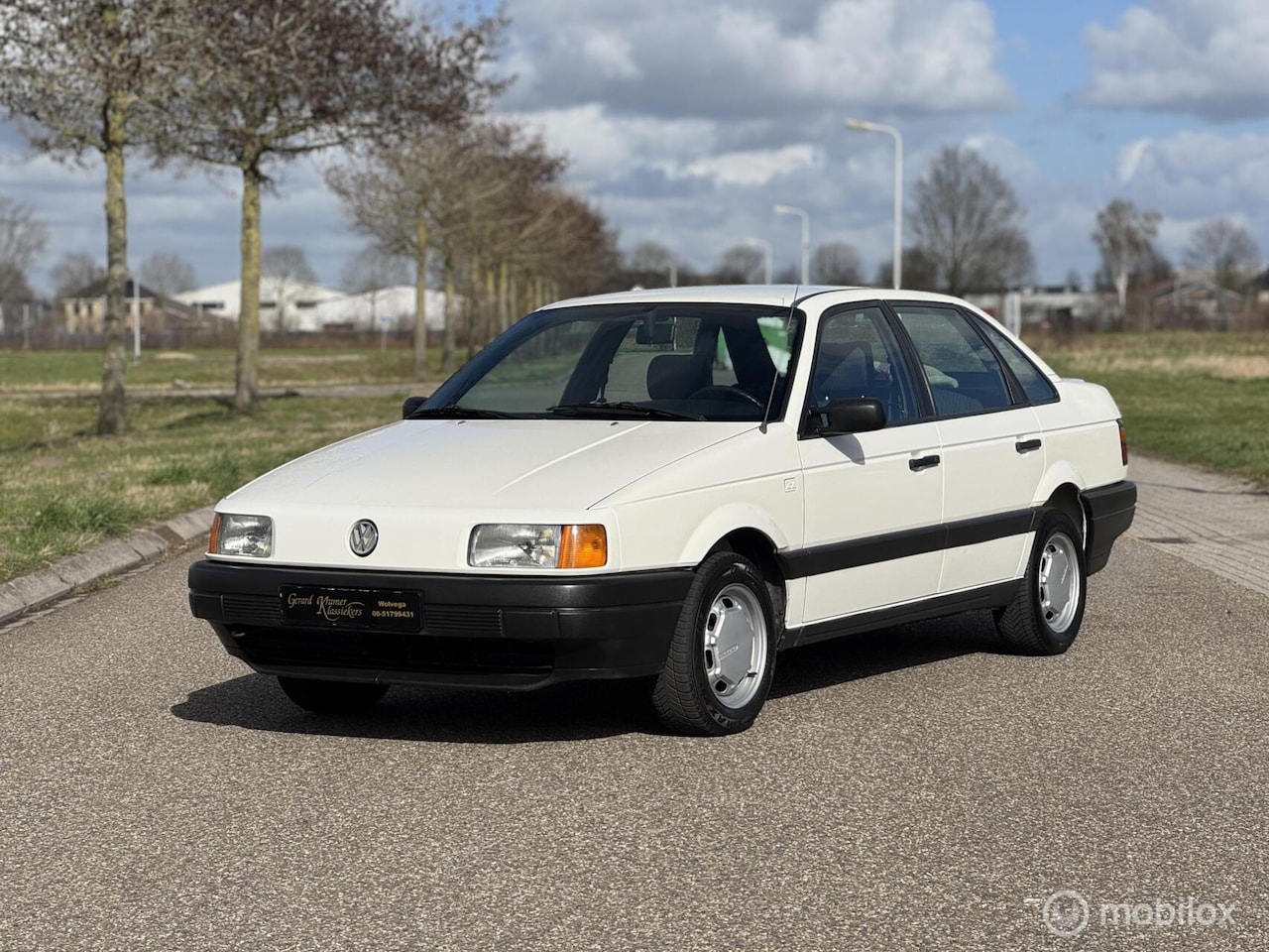 Volkswagen Passat - B3 1.8 CL “Neusbeer” - AutoWereld.nl
