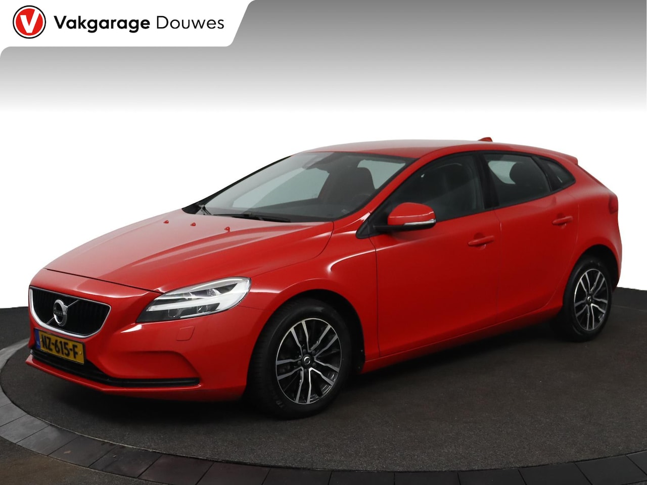 Volvo V40 - 1.5 T2 Nordic+ |NAP|BTW| Automaat | Stoelverwarming | Navi - AutoWereld.nl