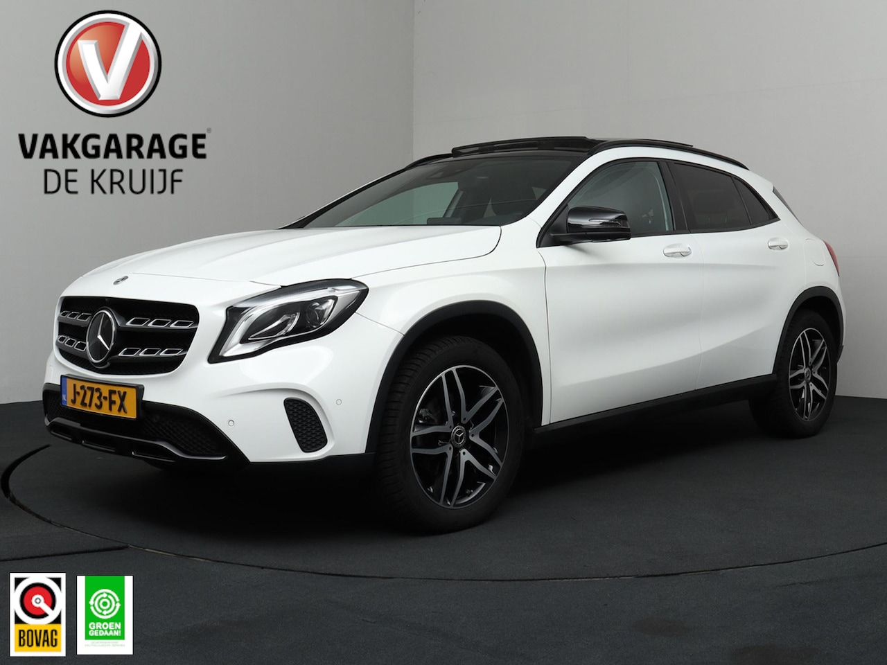 Mercedes-Benz GLA-Klasse - 200 Premium | ACC | Panoramadak | Trekhaak | 360° Camera - AutoWereld.nl
