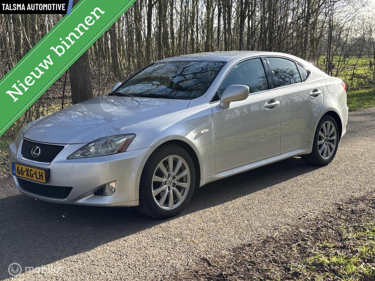Lexus IS - 250 Luxury | Leder | Navi | Trekhaak | Camera | NAP - AutoWereld.nl