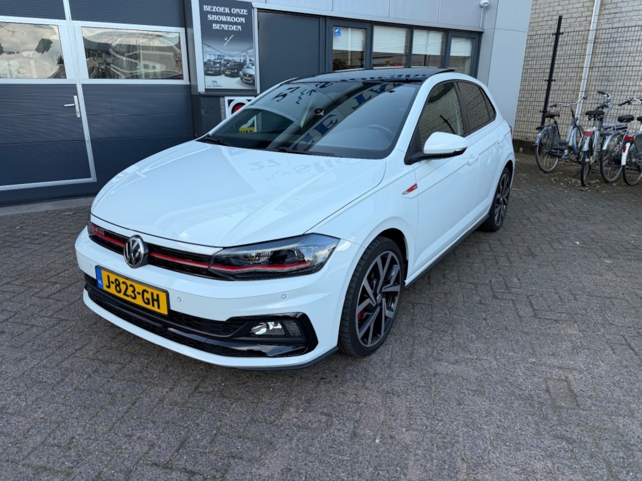 Volkswagen Polo - 2.0 TSI GTI   Camera,Beats,Pano, Nav. Virtueel dashboard. - AutoWereld.nl
