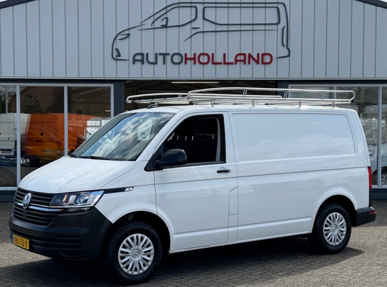 Volkswagen Transporter - 2.0 TDI 66KW 90PK EURO 6 IMPERIAAL/ TREKHAAK/ BIJRIJDERSBANK/ 100% DEALERONDERHOUDEN - AutoWereld.nl