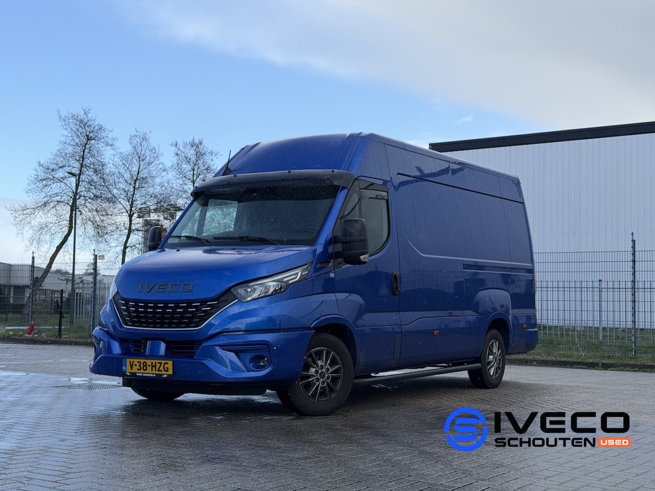 Iveco Daily - 35S21V A8 Luchtvering - Automaat - L3H2 - 3.0L 207PK - Trekhaak - BPM-vrij - AutoWereld.nl