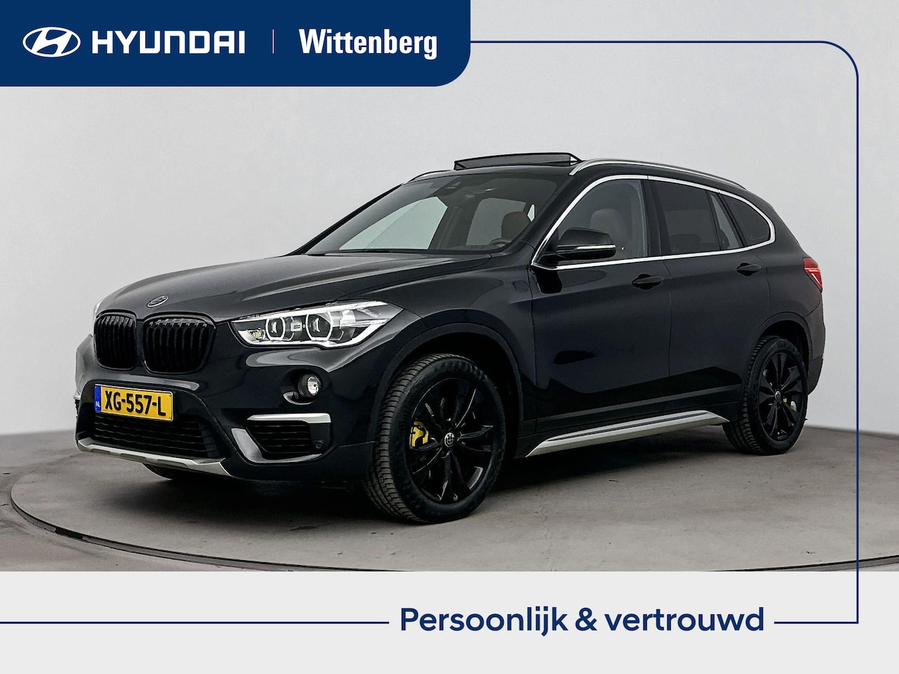 BMW X1 - sDrive20i ORANGE EDITION II | SCHUIFDAK | LEDER | CLIMA | CRUISE | NAVI | 18'' LM VELGEN | - AutoWereld.nl