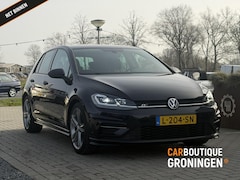 Volkswagen Golf - 1.4 TSI Highline Business R-LINE | DSG | NAVI
