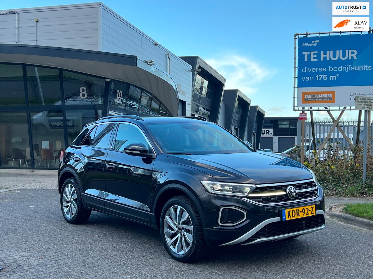 Volkswagen T-Roc - 1.5 TSI Style DSG-7 LED NAVI!!! - AutoWereld.nl
