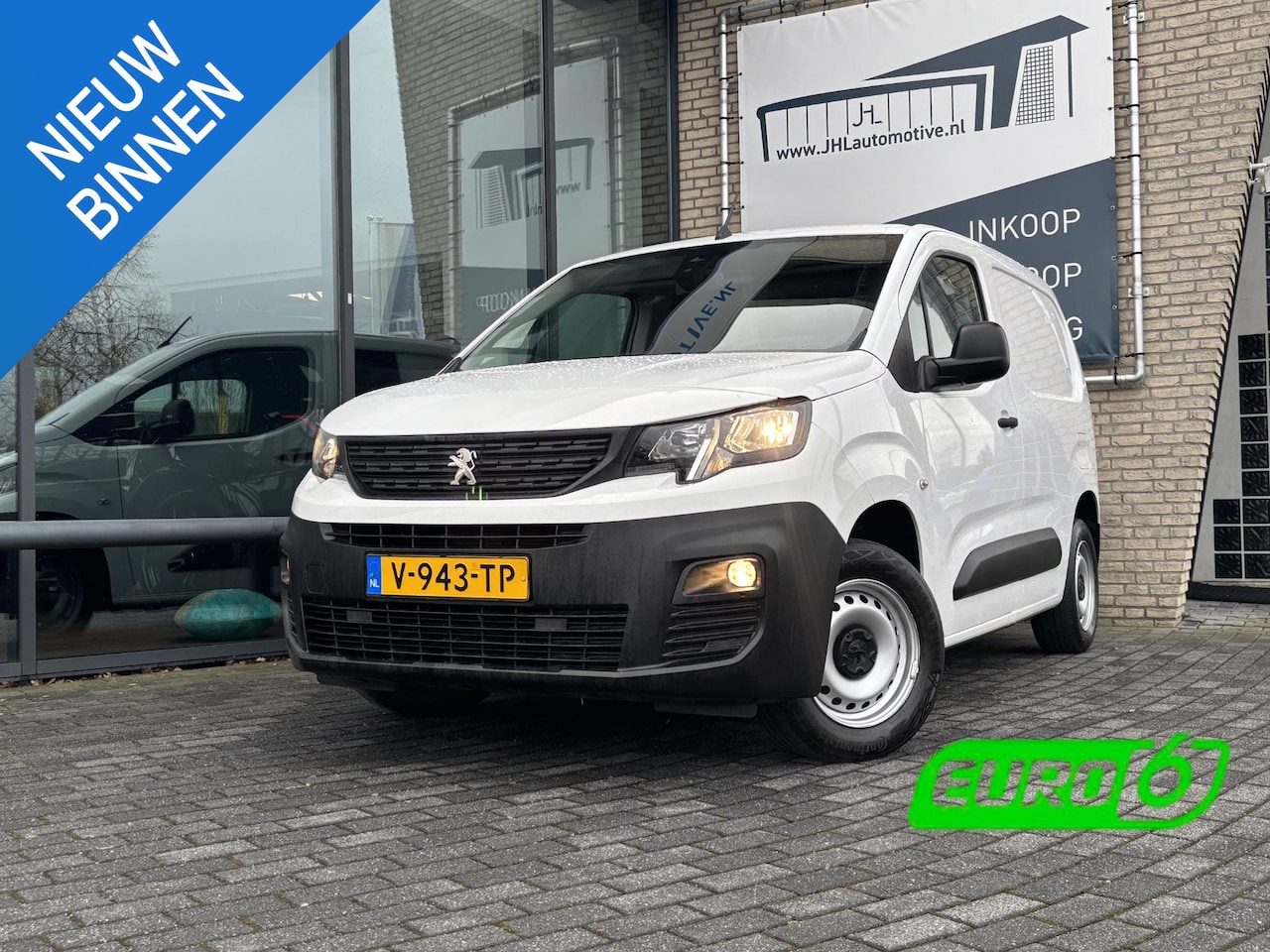 Peugeot Partner - 1.6 BlueHDI Premium*A/C*CRUISE*NAVI*HAAK*TEL* - AutoWereld.nl