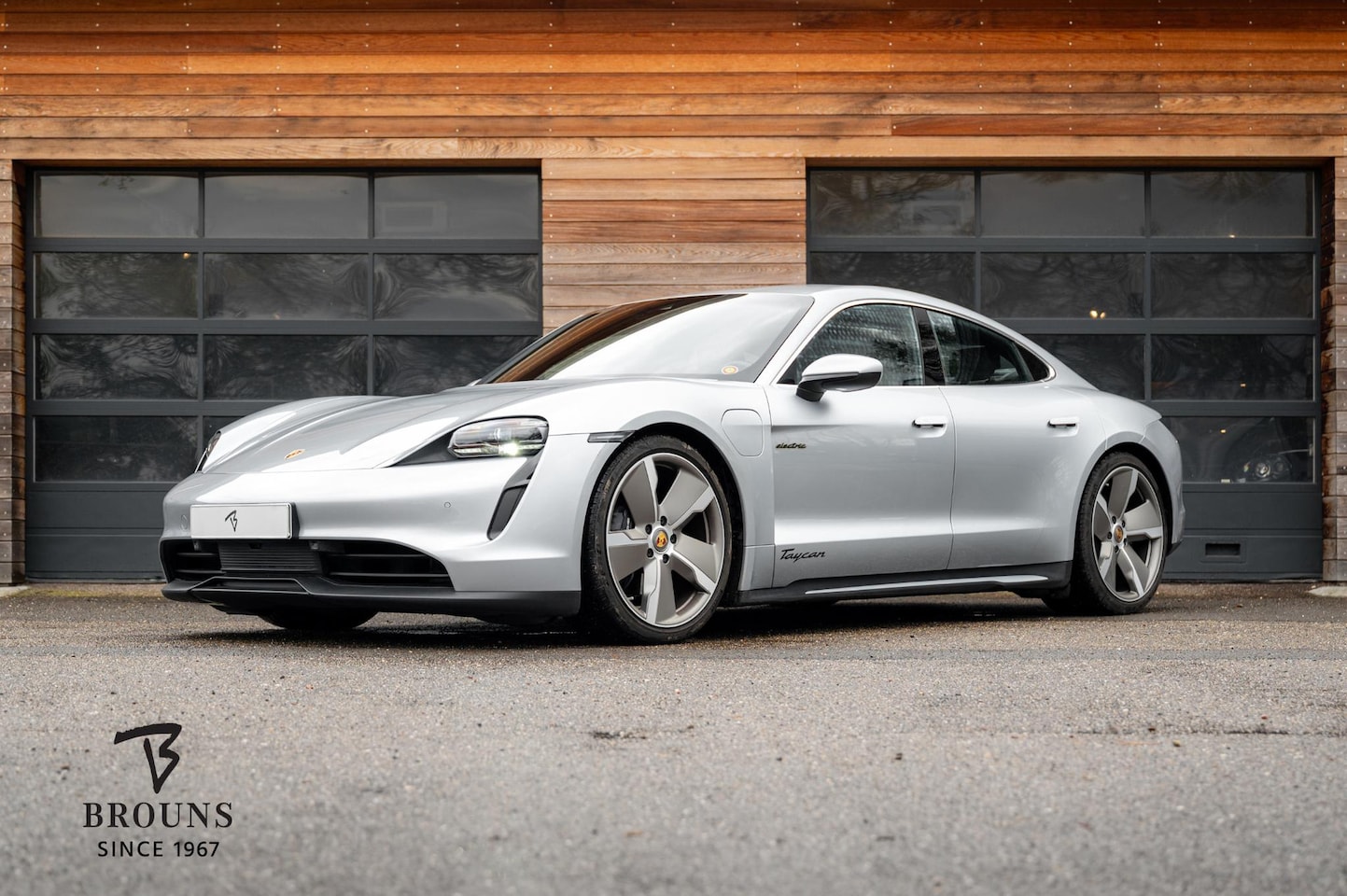 Porsche Taycan - Performance 476pk | 1e. Eig.| Luchtv | SportDesign | - AutoWereld.nl