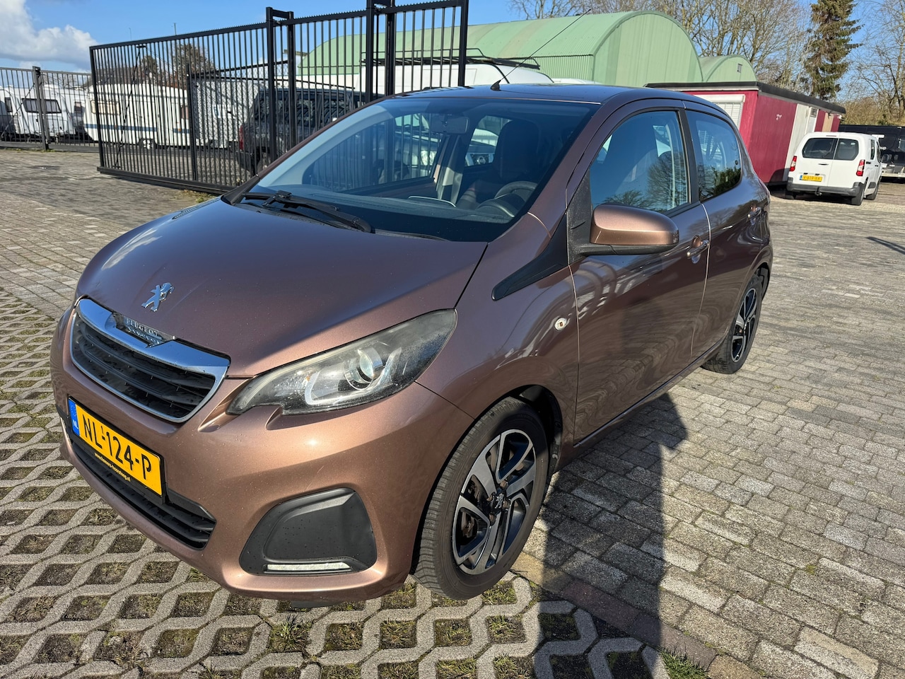 Peugeot 108 - 1.0 e-VTi Active TOP! 1.0 e-VTi Active TOP! - AutoWereld.nl