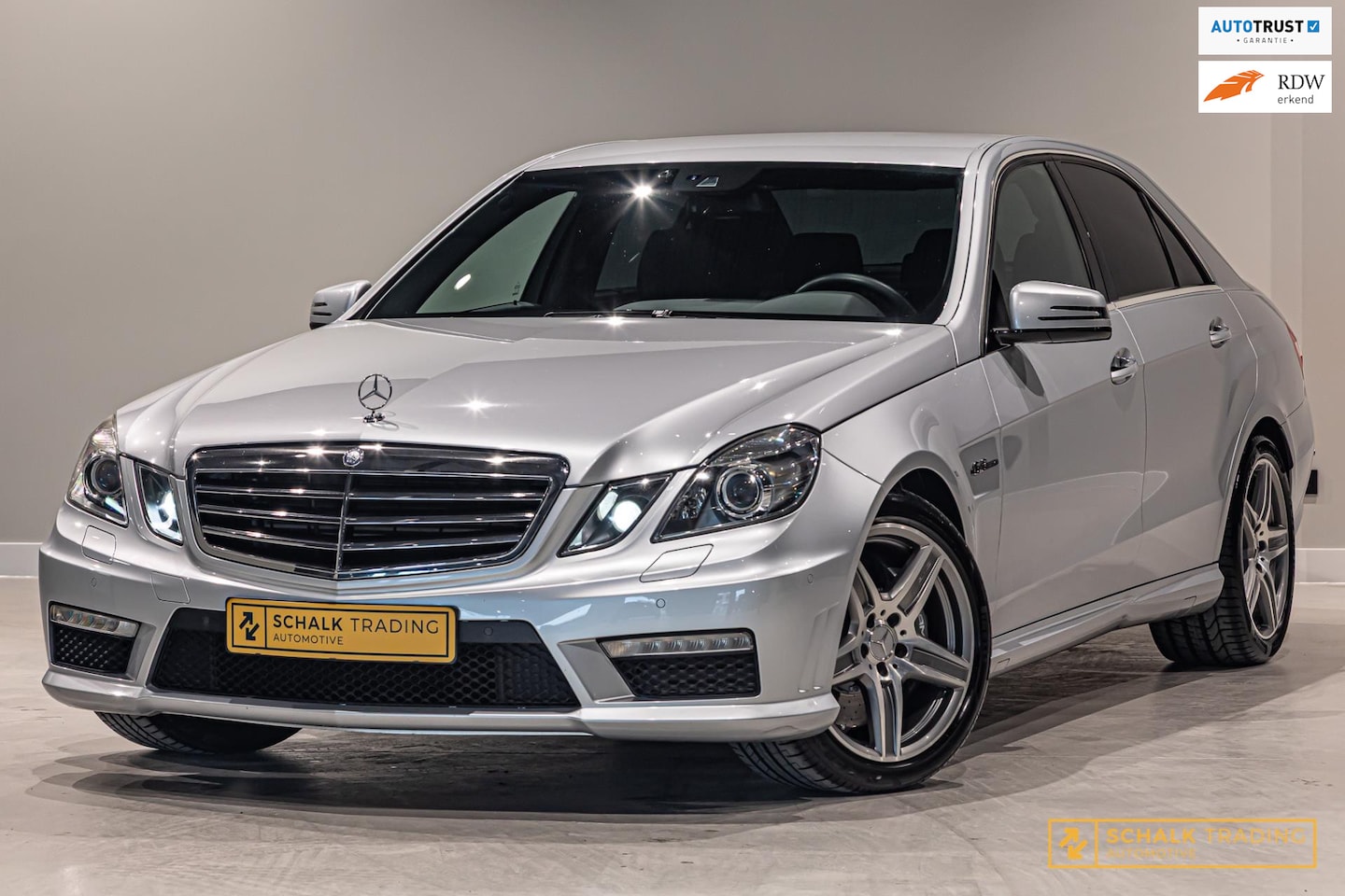 Mercedes-Benz E-klasse - AMG 63|H&K|Cam|E-stoel|Youngtimer - AutoWereld.nl