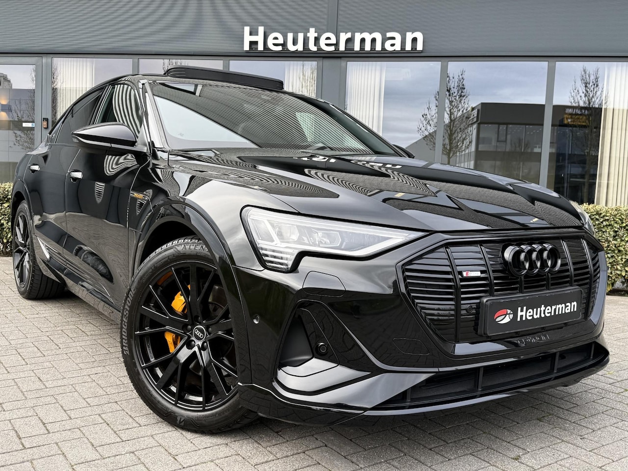 Audi e-tron Sportback - 55 Quattro S Black Edition/ Pano/ Sfeer/ SOH 99% - AutoWereld.nl