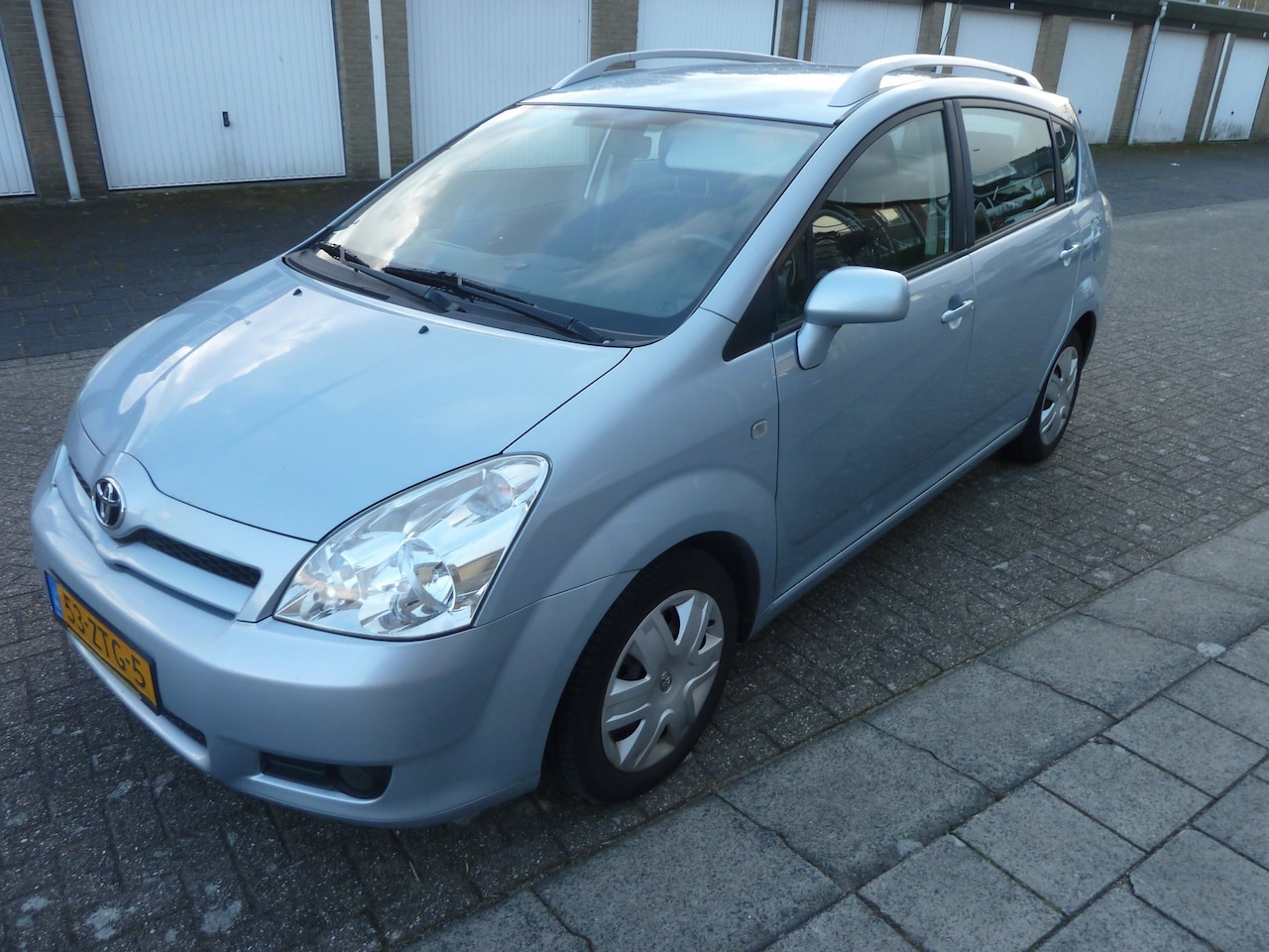 Toyota Verso - 1.8 VVT-i Sol 7pers. automaat - AutoWereld.nl