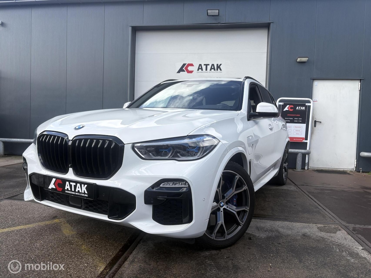 BMW X5 - xDrive45e M Sport Panorama 360 Camera Carplay - AutoWereld.nl