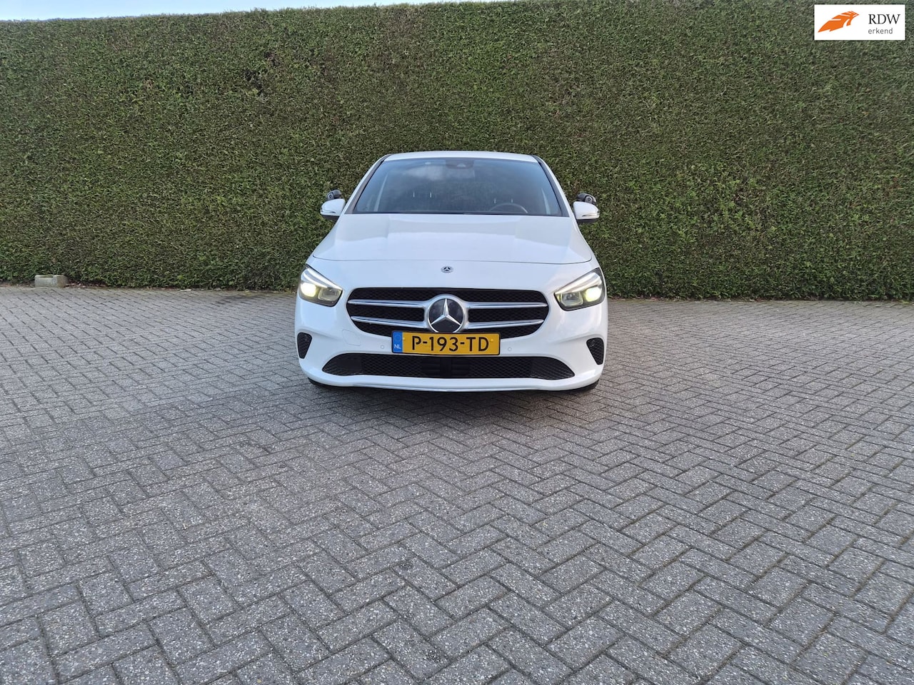 Mercedes-Benz B-klasse - 200 D 200d - AutoWereld.nl