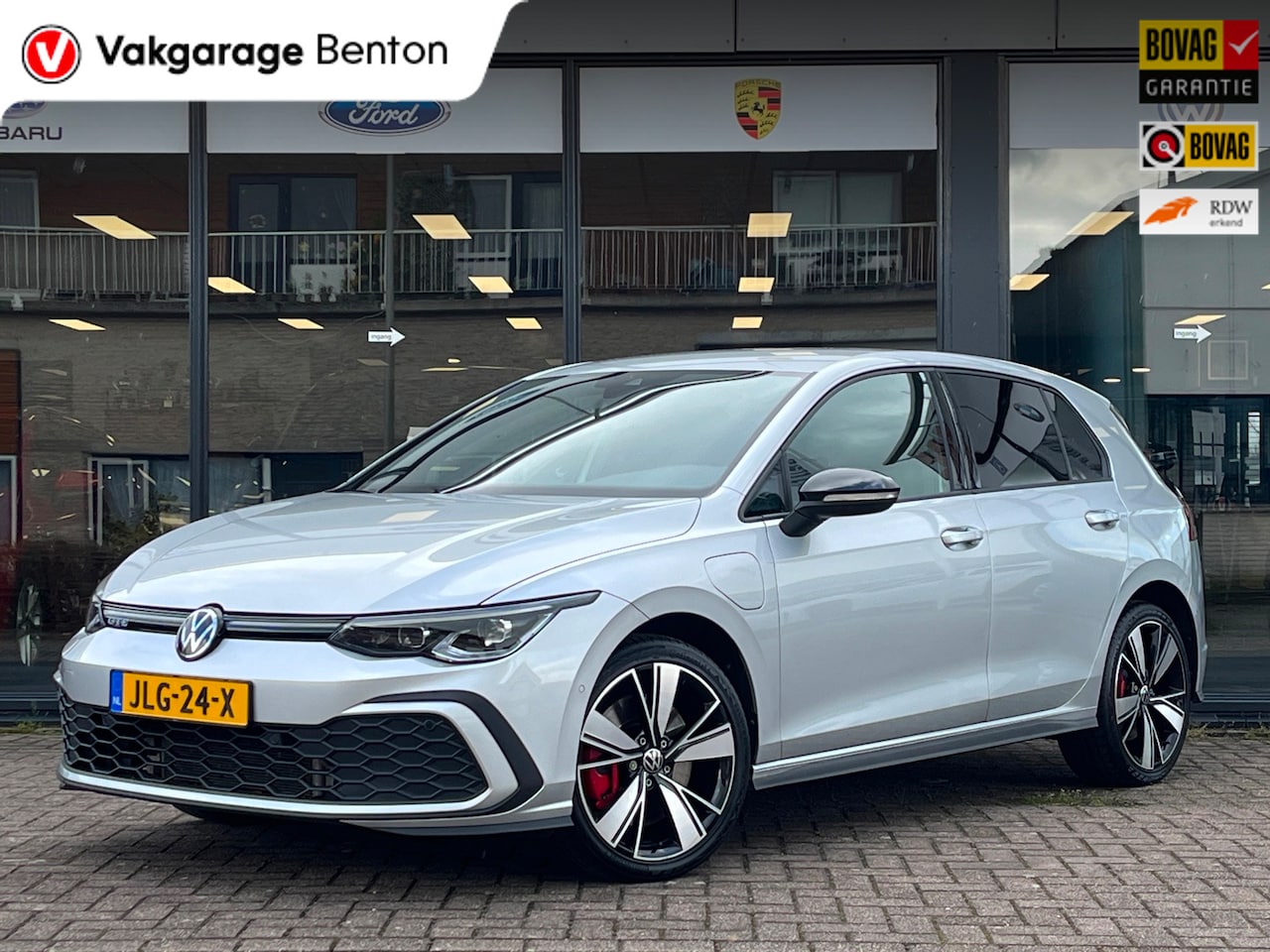 Volkswagen Golf - GTE 1.4 245pk eHybrid DSG | Trekhaak | LED+ | Winterpakket | 18inch Bakersfield | Apple Ca - AutoWereld.nl
