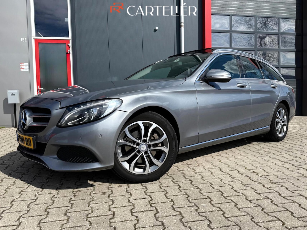 Mercedes-Benz C-klasse Estate - 200 Prestige| Pano | Cruise | Navi | Trekhaak | Stoelverwarming |Sfeerverlichting | Navi - AutoWereld.nl