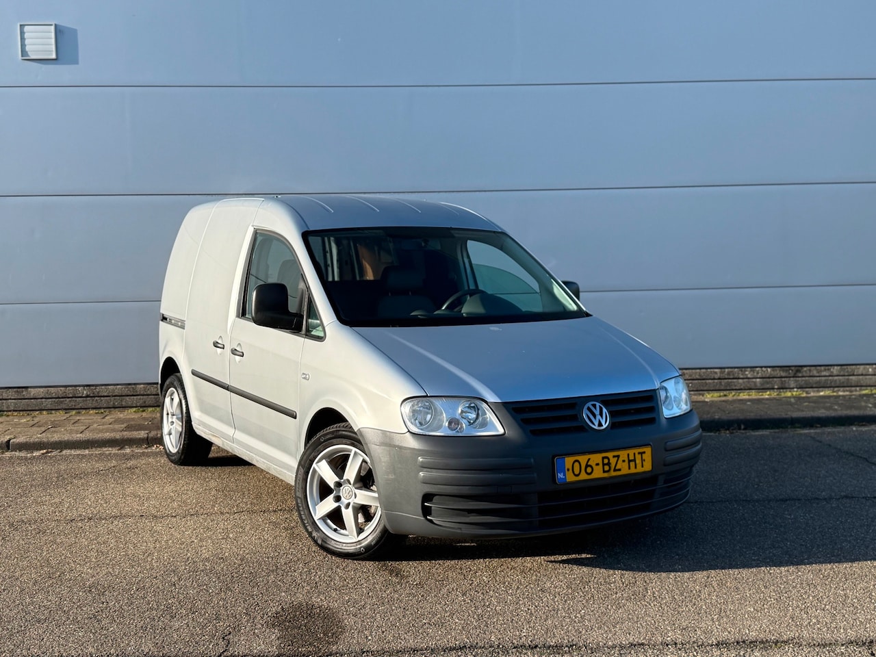 Volkswagen Caddy - 1.9 TDI 77KW/105PK (bj 2006) AIRCO|NIEUWE APK|MARGE! - AutoWereld.nl