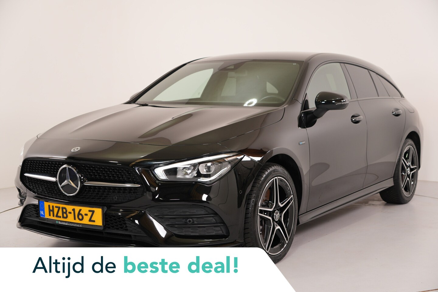 Mercedes-Benz CLA-klasse Shooting Brake - 250 e AMG Night 218 pk PHEV | Pano | El. Stl. verst. | Stl. ve. | Keyless | El. achterklep - AutoWereld.nl