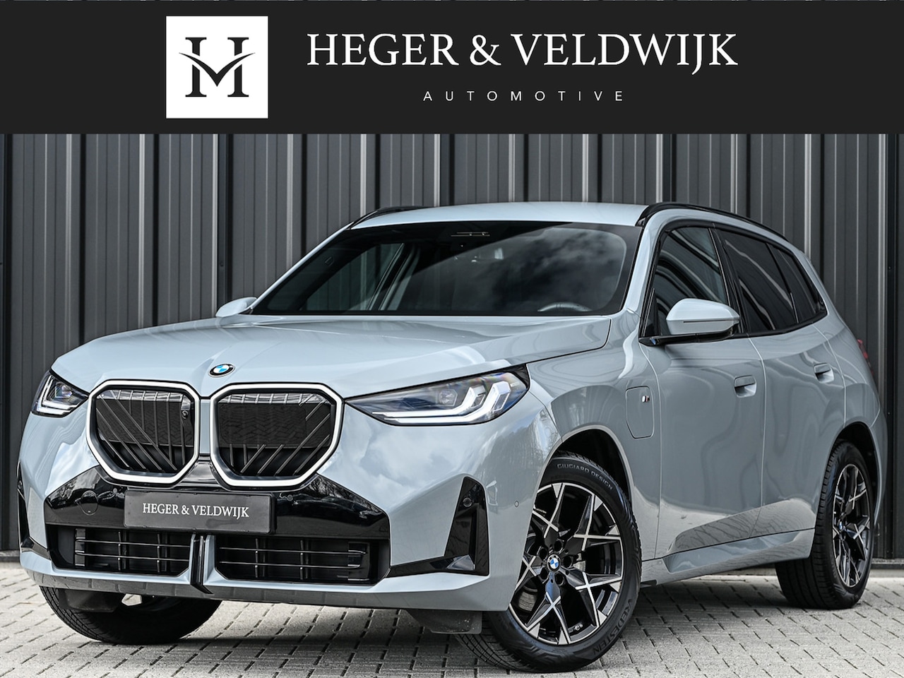 BMW X3 - 30e xDrive M Sport | Iconic glow grill | 360 Camera | Active cruise | Comfort access | Tre - AutoWereld.nl