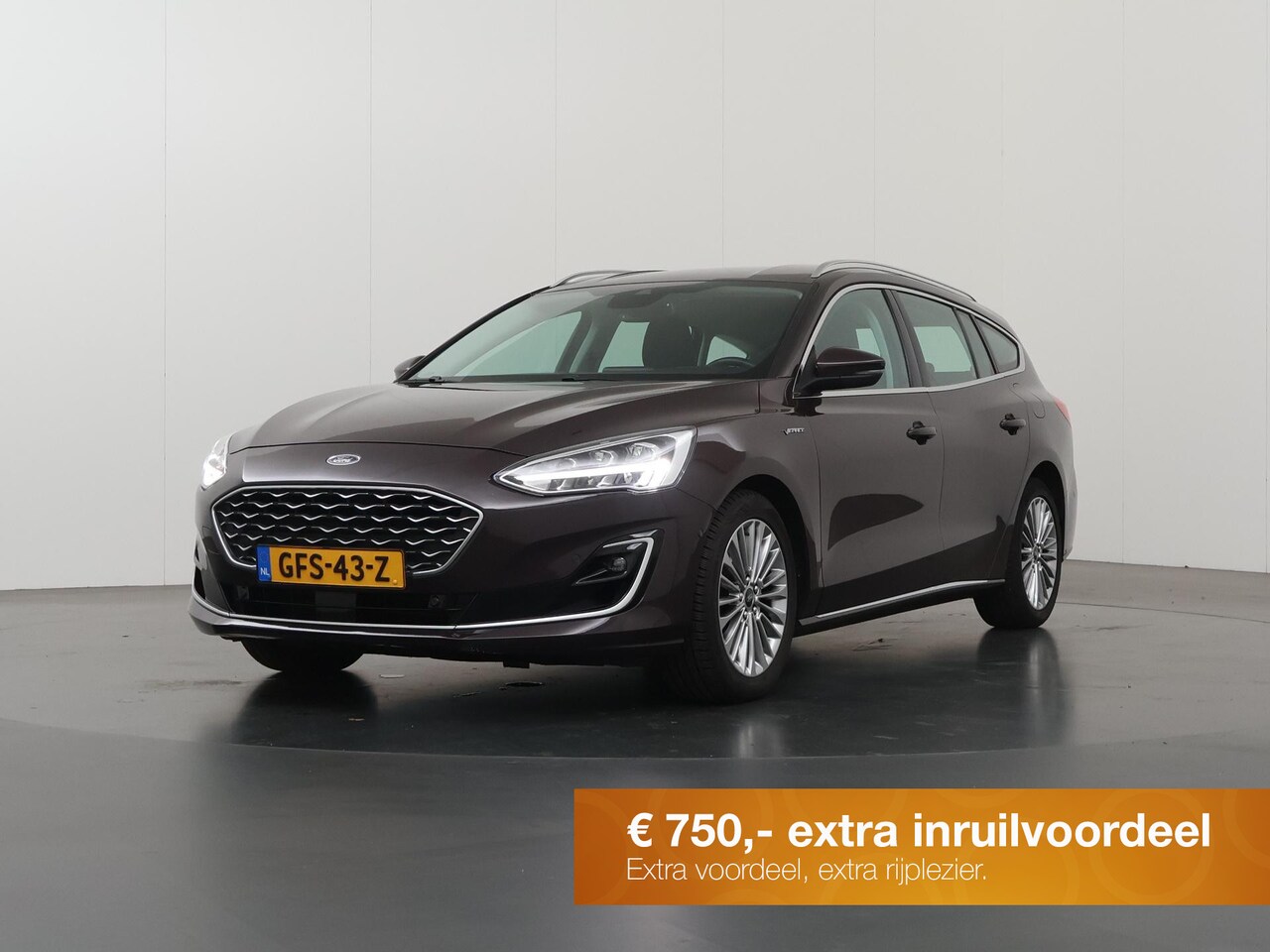 Ford Focus Wagon - 1.0 EcoBoost Vignale | Trekhaak | Winterpakket | Cruise Control Adaptief | B&O | Elektr. A - AutoWereld.nl