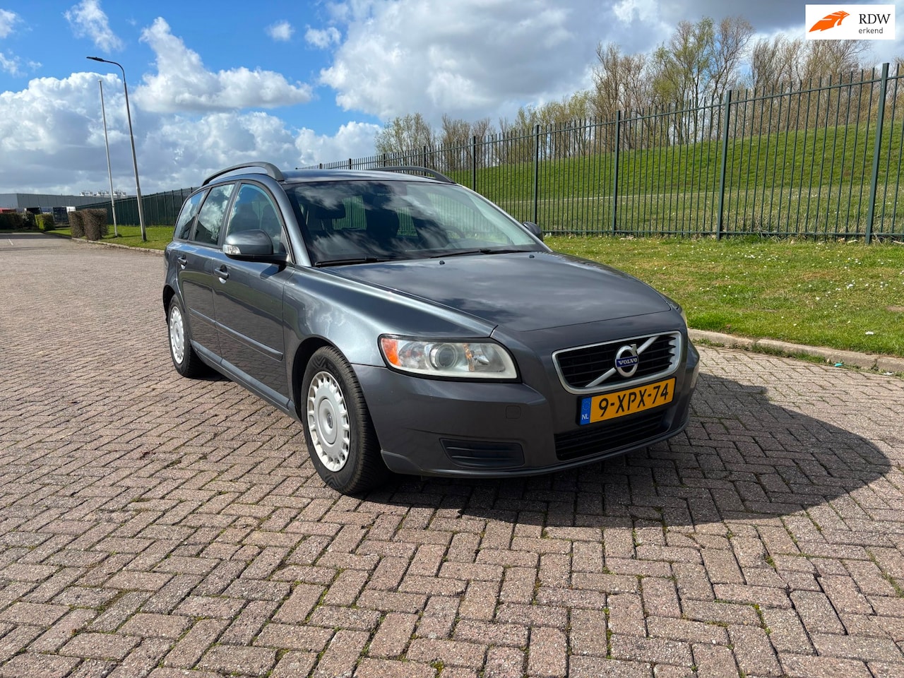 Volvo V50 - 1.6 D2 S/S Momentum 1.6 D2 S/S Momentum - AutoWereld.nl
