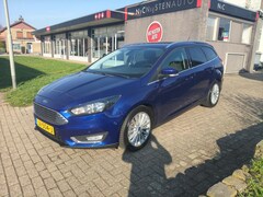 Ford Focus Wagon - 1.0 125pk Titanium, Trekhaak, Cruise, Nwe distr
