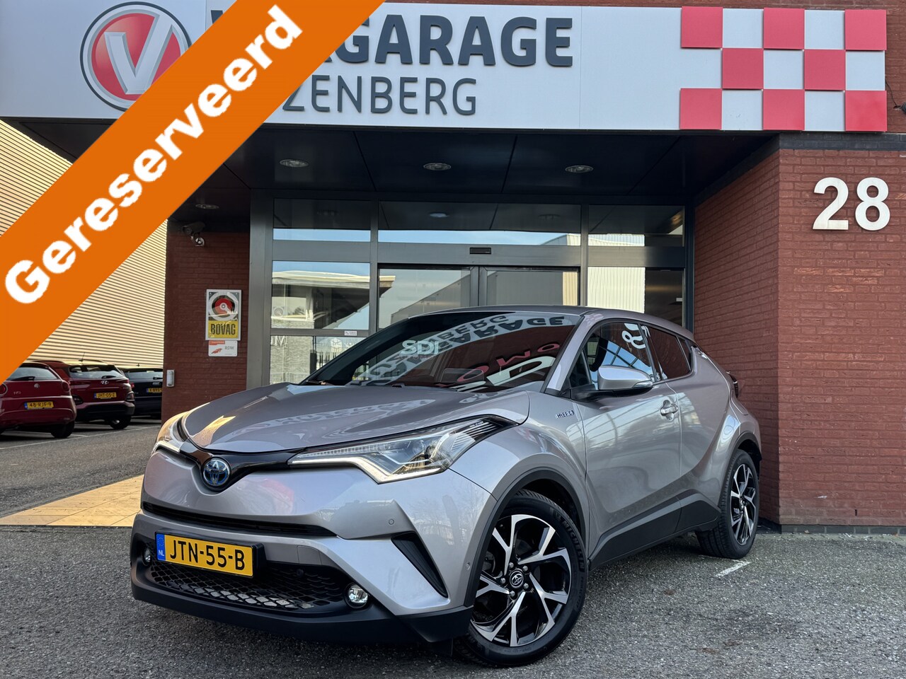 Toyota C-HR - 1.8 Hybrid Style Ultimate // LED PAKKET // NAVI // CAMERA // CLIMA // ADAPTIVE CRUISE // S - AutoWereld.nl