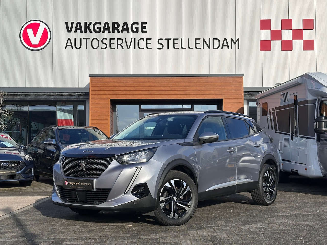 Peugeot 2008 - 1.2 Allure|130pk|3D Cockpit|Camera|Trekhaak|Navigatie|Climate Control - AutoWereld.nl