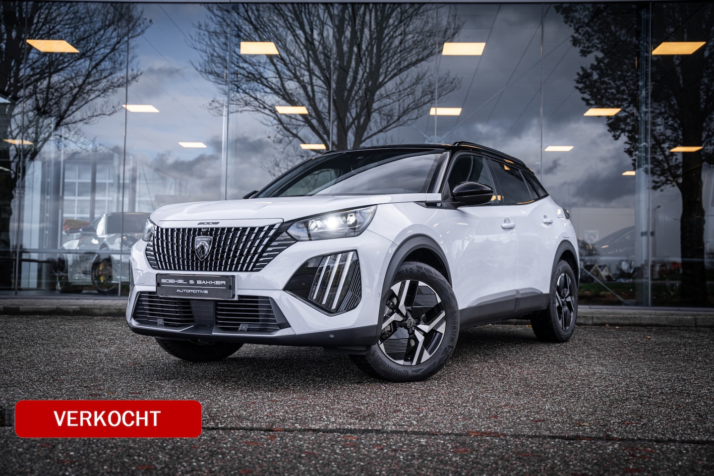 Peugeot e-2008 - EV GT 54 kWh ** facelift ** Camera ** Navigatie ** Rijbereik tot 455km (WLTP) - AutoWereld.nl