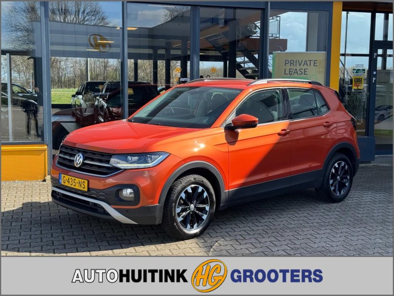 Volkswagen T-Cross - 1.0 TSI Life - all season - stoelverwarming - navi - AutoWereld.nl