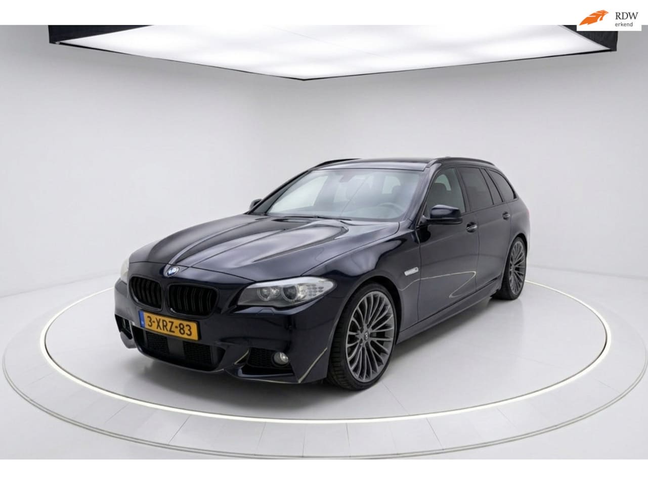 BMW 5-serie Touring - 535d High Ex PANO HUD M PAKKET 360 CAMERA - AutoWereld.nl