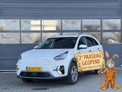 Kia e-Niro - DYNAMICPLUSLINE 64 KWH (100% SOH) I 2E PAASDAG OPEN I TREKHAAK I 3-FASE I APPLE CARPLAY I