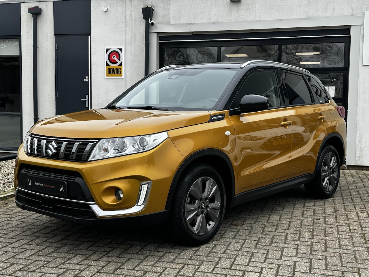 Suzuki Vitara - 1.0 Boosterjet AllGrip Select Automaat | Navi | Camera | Trekhaak - AutoWereld.nl