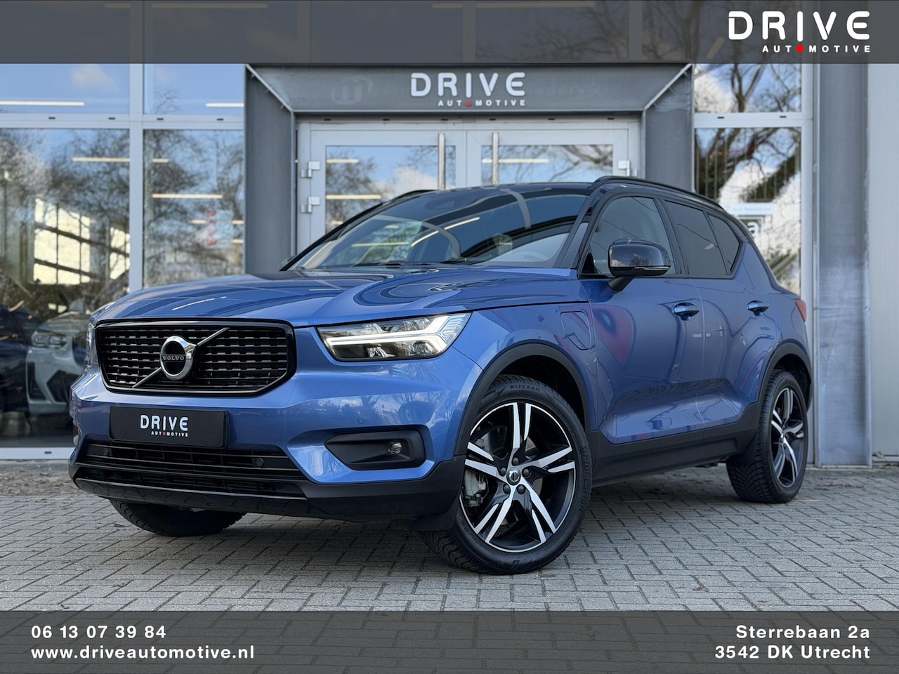 Volvo XC40 - 1.5 T4 Recharge R-Design |Cam|Led|Winterpakket|Trekhaak - AutoWereld.nl