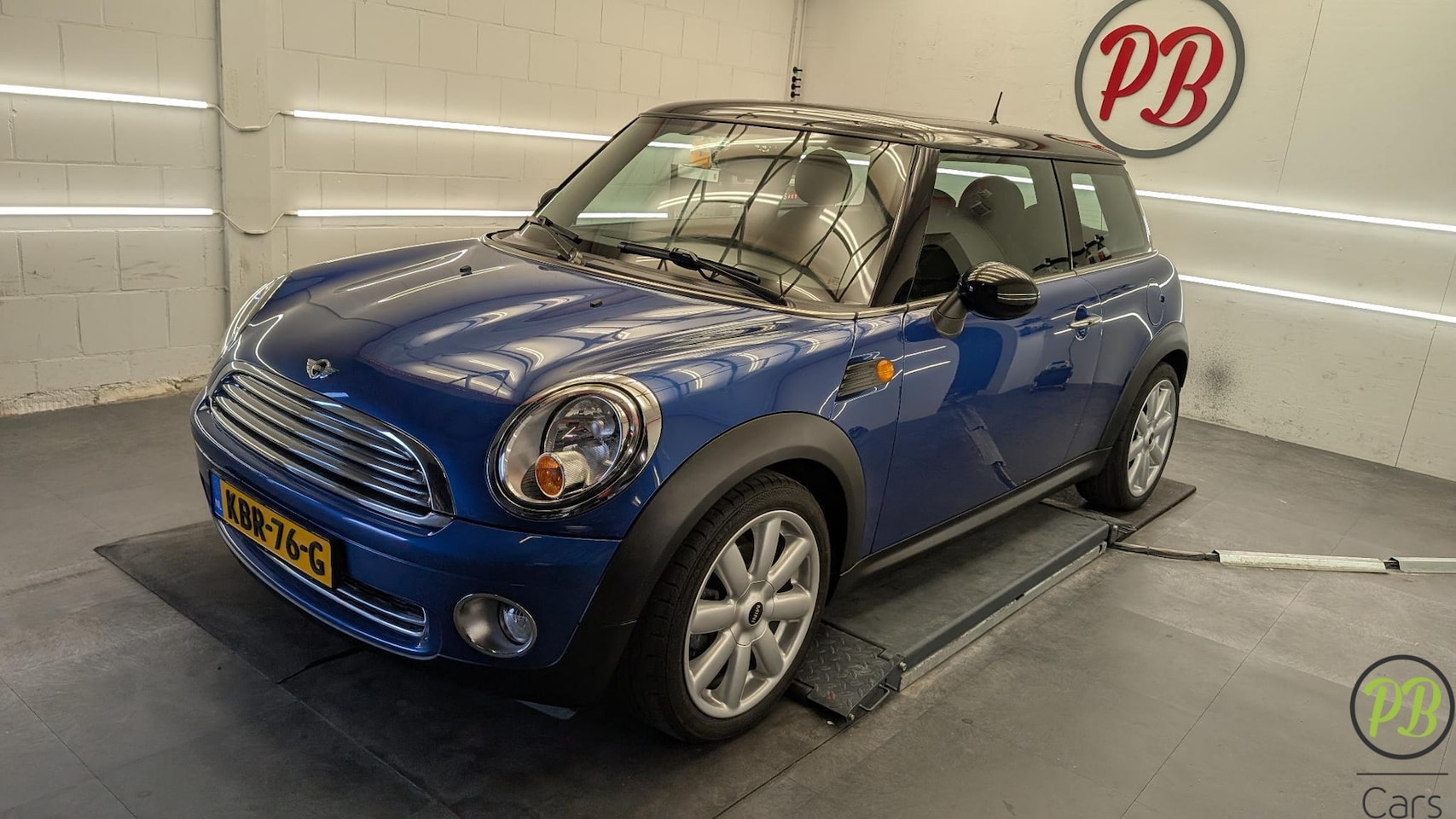 MINI Cooper - Mini 1.6 | 2007 | 44.063 km | Pano | Leder - AutoWereld.nl