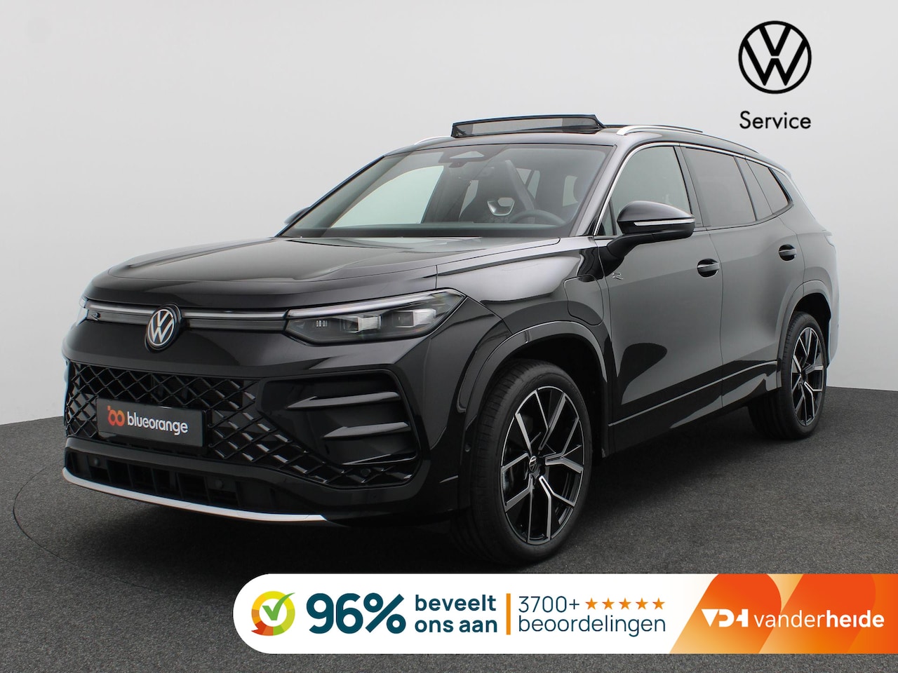 Volkswagen Tayron - 1.5 eHybrid R-Line Edition 272PK DSG Pano-Schuifdak, Trekhaak, 20" LM Velgen, Navi via App - AutoWereld.nl
