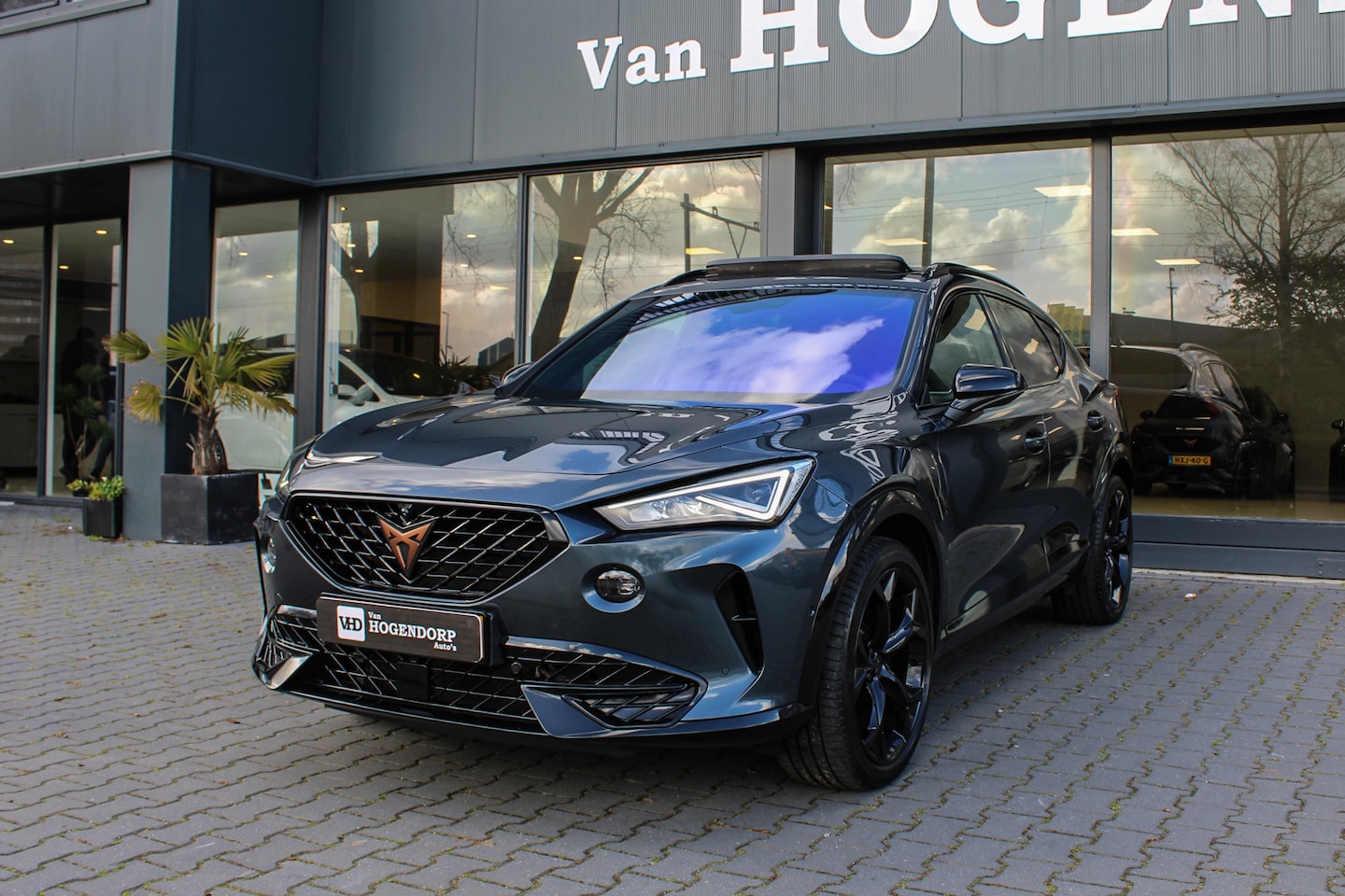 CUPRA Formentor - 1.4 e-Hybrid VZ Performance PANO NAVI LED 360 CAM CARPLAY - AutoWereld.nl