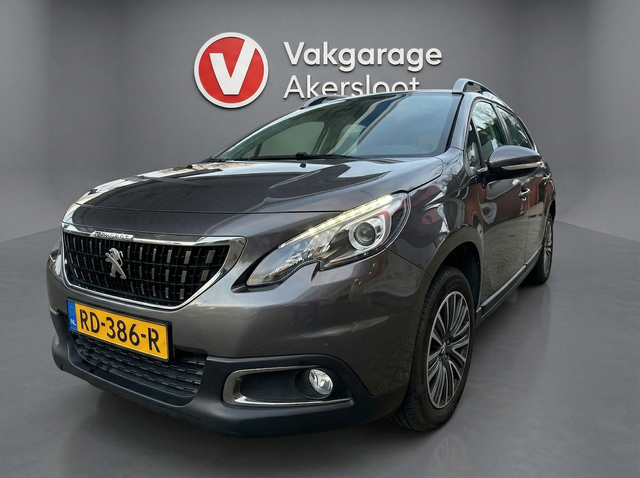 Peugeot 2008 - 1.2 PureTech Blue Lion / Parkeersensoren / Automaat / Airco / Bluetooth - AutoWereld.nl