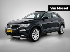 Volkswagen T-Roc - 1.5 TSI Style Business 150PK| Origineel Nederlands | 1e Eigenaar | Panoramadak | Navigatie